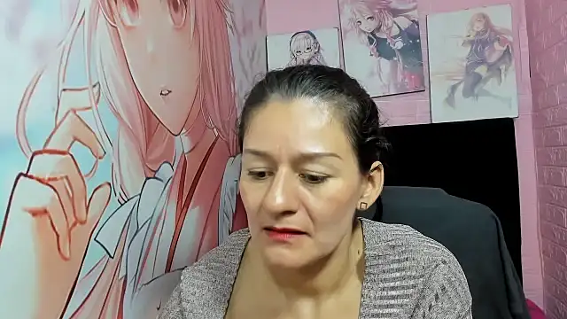 Snapshot of AllysonMilf69 chatting on 01.28.25 AllysonMilf69 online show from 01.28.25