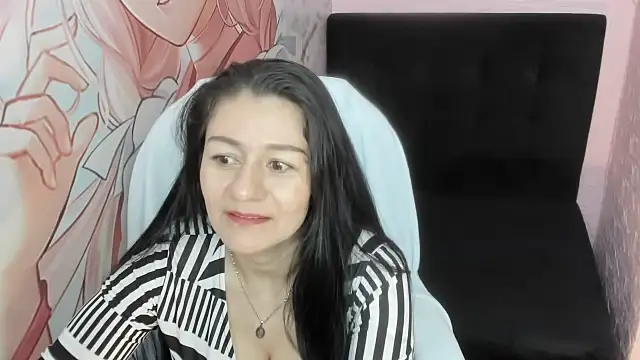 Snapshot of AllysonMilf69 chatting on 10.14.25 AllysonMilf69 online show from 10.14.25