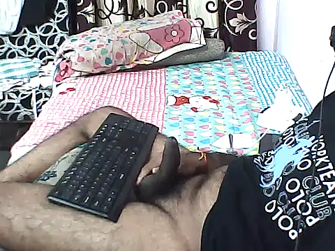 Snapshot of sanik_2428 chatting on 10.05.25 sanik 2428 online show from 10.05.25