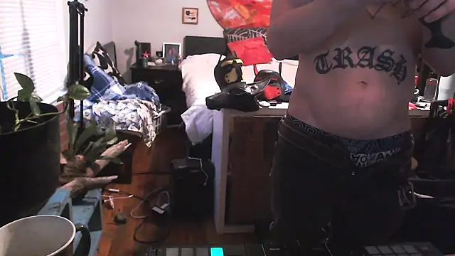 trash4cash online show from 01.27.25