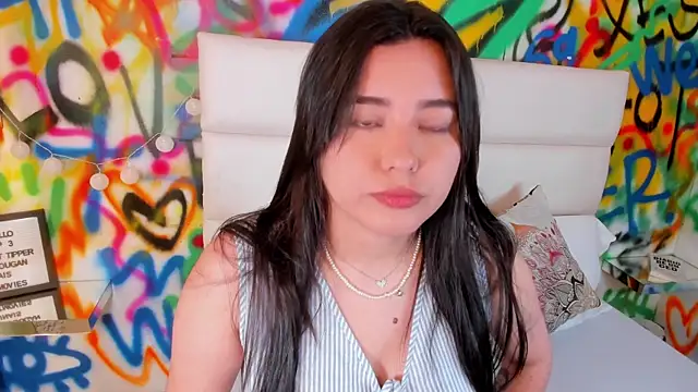 Liana Bernocchi online show from 11.21.25