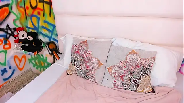 Liana Bernocchi online show from 02.13.26