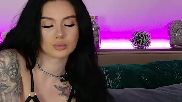 CarolinePrescott online show from 02.08.26