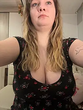 emerieskye20 online show from 02.06.26