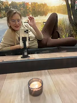 Snapshot of Vanilladreams chatting on 02.18.26 Vanilladreams online show from 02.18.26