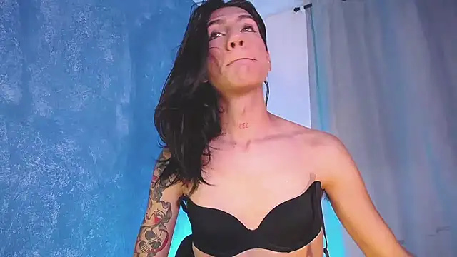 sofiaa grey  online show from 01.02.25