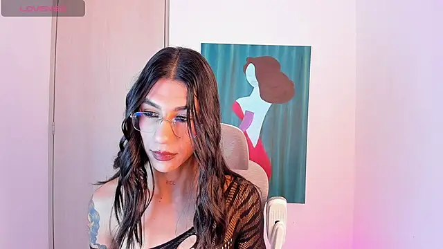 sofiaa grey  online show from 02.01.26