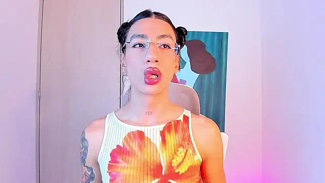 sofiaa grey  online show from 03.02.26