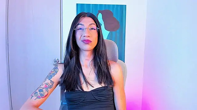 Snapshot of sofiaa_grey_ chatting on 04.24.26 sofiaa grey online show from 04.24.26