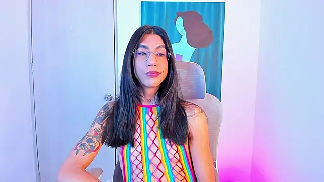Snapshot of sofiaa_grey_ chatting on 04.29.26 sofiaa grey online show from 04.29.26