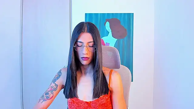 Snapshot of sofiaa_grey_ chatting on 05.05.26 sofiaa grey online show from 05.05.26