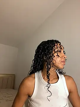Snapshot of nicoleebony1 chatting on 06.19.26 nicoleebony1 online show from 06.19.26