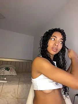 Snapshot of nicoleebony1 chatting on 06.26.26 nicoleebony1 online show from 06.26.26
