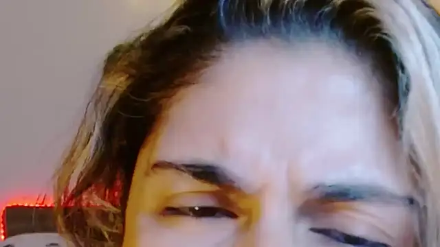 Juliietha servas online show from 01.17.26