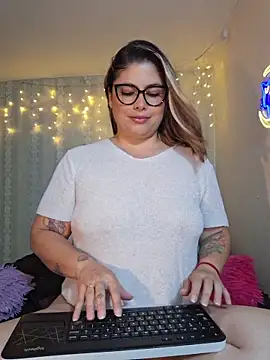 Snapshot of Juliietha_servas chatting on 05.05.26 Juliietha servas online show from 05.05.26