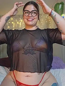 Snapshot of Juliietha_servas chatting on 06.22.26 Juliietha servas online show from 06.22.26