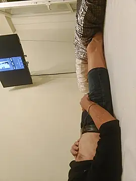 Jossi15 online show from 10.27.25