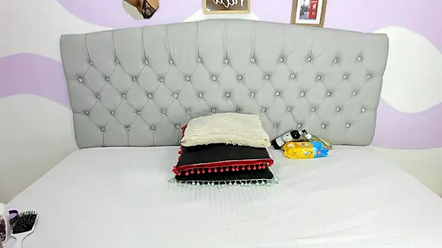 BRIYITHMENA online show from 09.17.25