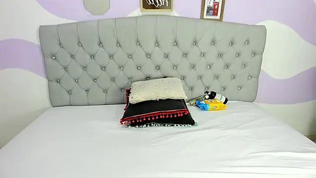 BRIYITHMENA online show from 09.24.25