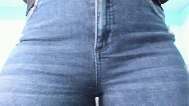 Snapshot of emily_hunter12 chatting on 03.19.25 emily hunter12 online show from 03.19.25