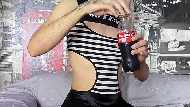 Snapshot of Haileybieberr chatting on 03.04.26 Haileybieberr online show from 03.04.26