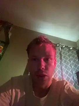 Snapshot of Mikeswanston chatting on 06.27.26 Mikeswanston online show from 06.27.26