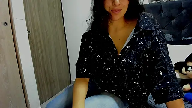 Imevarose online show from 11.22.25