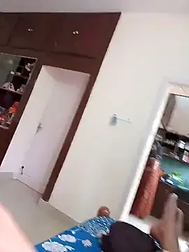 AUNTY1984 online show from 04.15.26