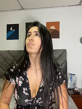 AnithaFigueroa1 online show from 12.14.24