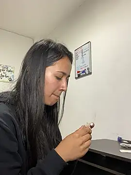 AnithaFigueroa1 online show from 01.25.25