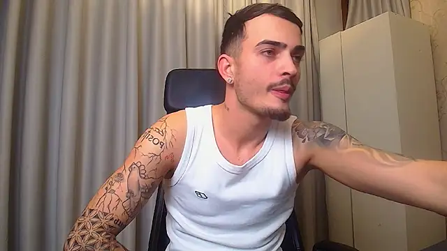 Snapshot of BrandonTate chatting on 02.02.26 BrandonTate online show from 02.02.26