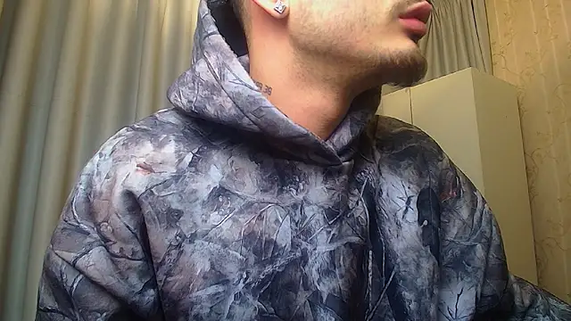 Snapshot of BrandonTate chatting on 02.10.26 BrandonTate online show from 02.10.26