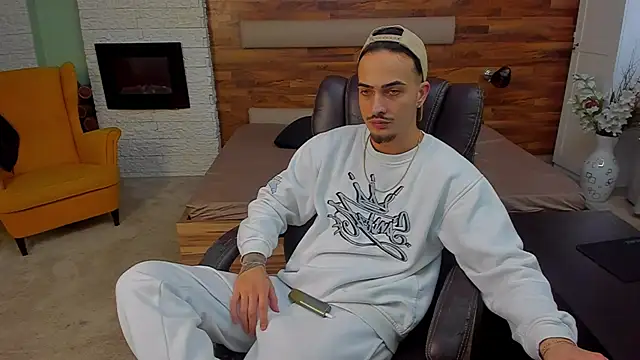 Snapshot of BrandonTate chatting on 02.16.26 BrandonTate online show from 02.16.26