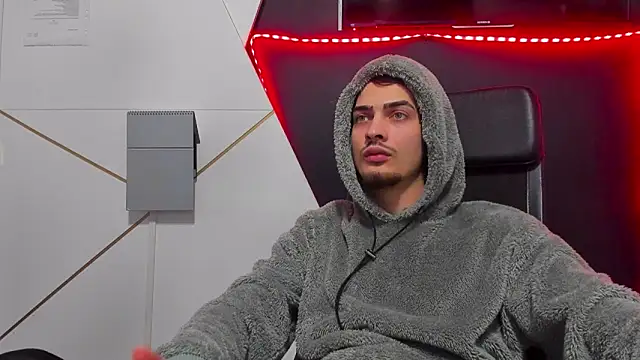 Snapshot of BrandonTate chatting on 02.27.26 BrandonTate online show from 02.27.26