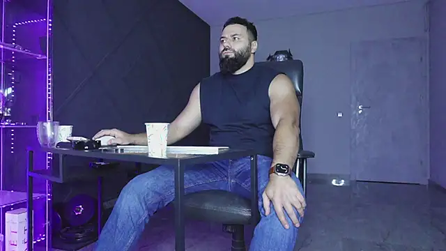 mattmasterss online show from 11.18.25