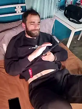 Snapshot of Antonio_Vatooo chatting on 02.24.25 Antonio Vatooo online show from 02.24.25