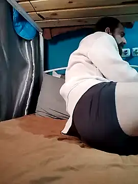 Snapshot of Antonio_Vatooo chatting on 03.07.25 Antonio Vatooo online show from 03.07.25