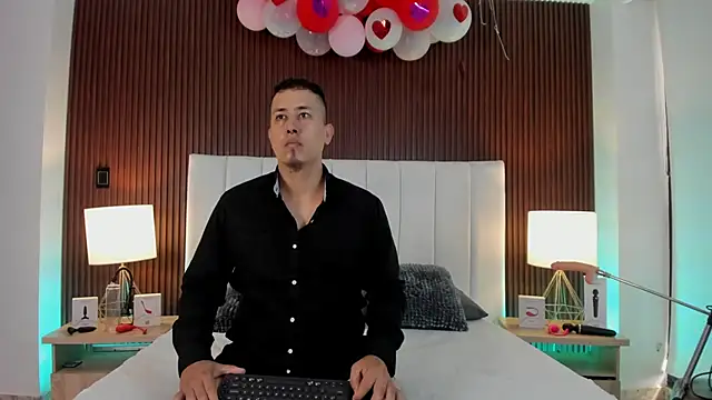 Liana Asaff online show from 02.21.25