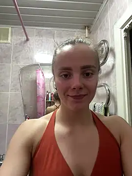 Snapshot of AlisaKissss chatting on 12.28.24 AlisaKissss online show from 12.28.24