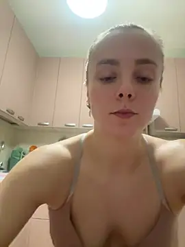 Snapshot of AlisaKissss chatting on 01.06.25 AlisaKissss online show from 01.06.25