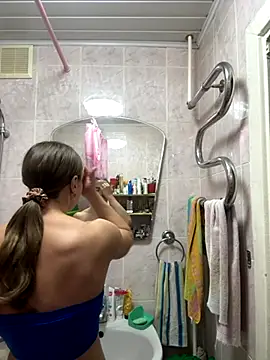 Snapshot of AlisaKissss chatting on 09.16.25 AlisaKissss online show from 09.16.25