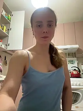 Snapshot of AlisaKissss chatting on 09.19.25 AlisaKissss online show from 09.19.25