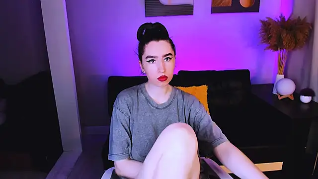 Snapshot of Lily_xBabe chatting on 06.28.26 Lily xBabe online show from 06.28.26