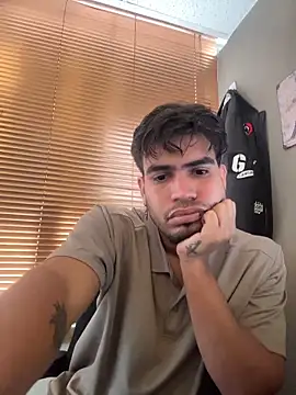 Snapshot of jaden_98_ chatting on 12.20.25 jaden 98 online show from 12.20.25