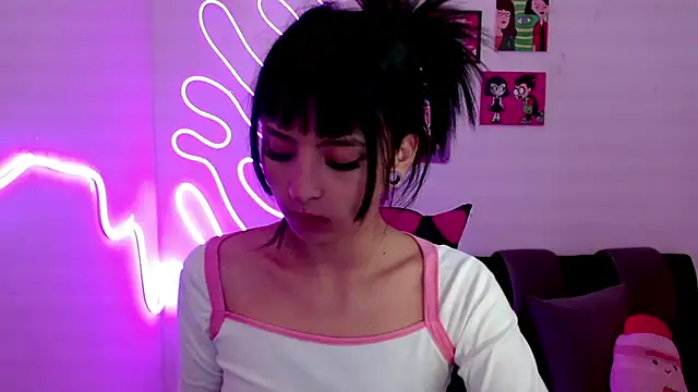 Snapshot of Kind_Scarlett chatting on 01.29.25 Kind Scarlett online show from 01.29.25