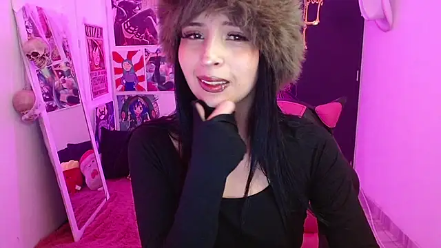 Kind Scarlett online show from 11.08.25