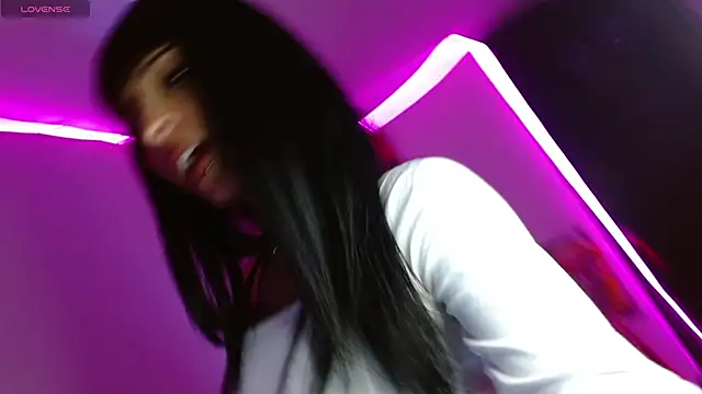 Kind Scarlett online show from 01.07.26