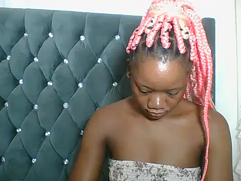 HotJeylee online show from 02.10.26