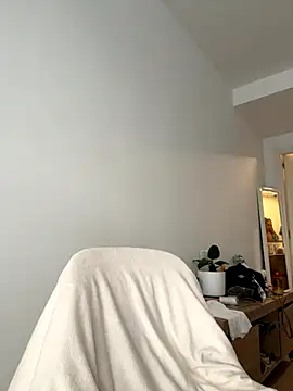 streetdoll online show from 09.21.25