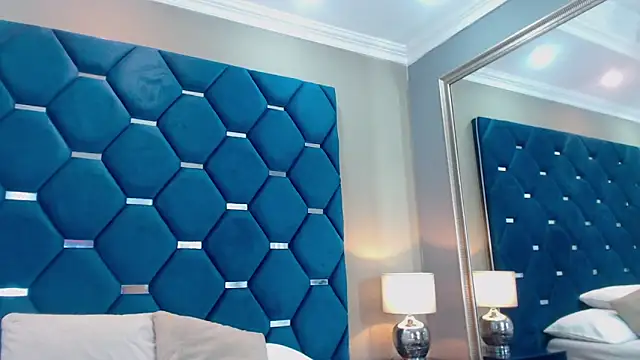 ThaniaJones online show from 03.25.26